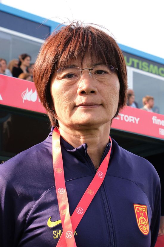 赛后本场打进一球的厄德高接受了采访。